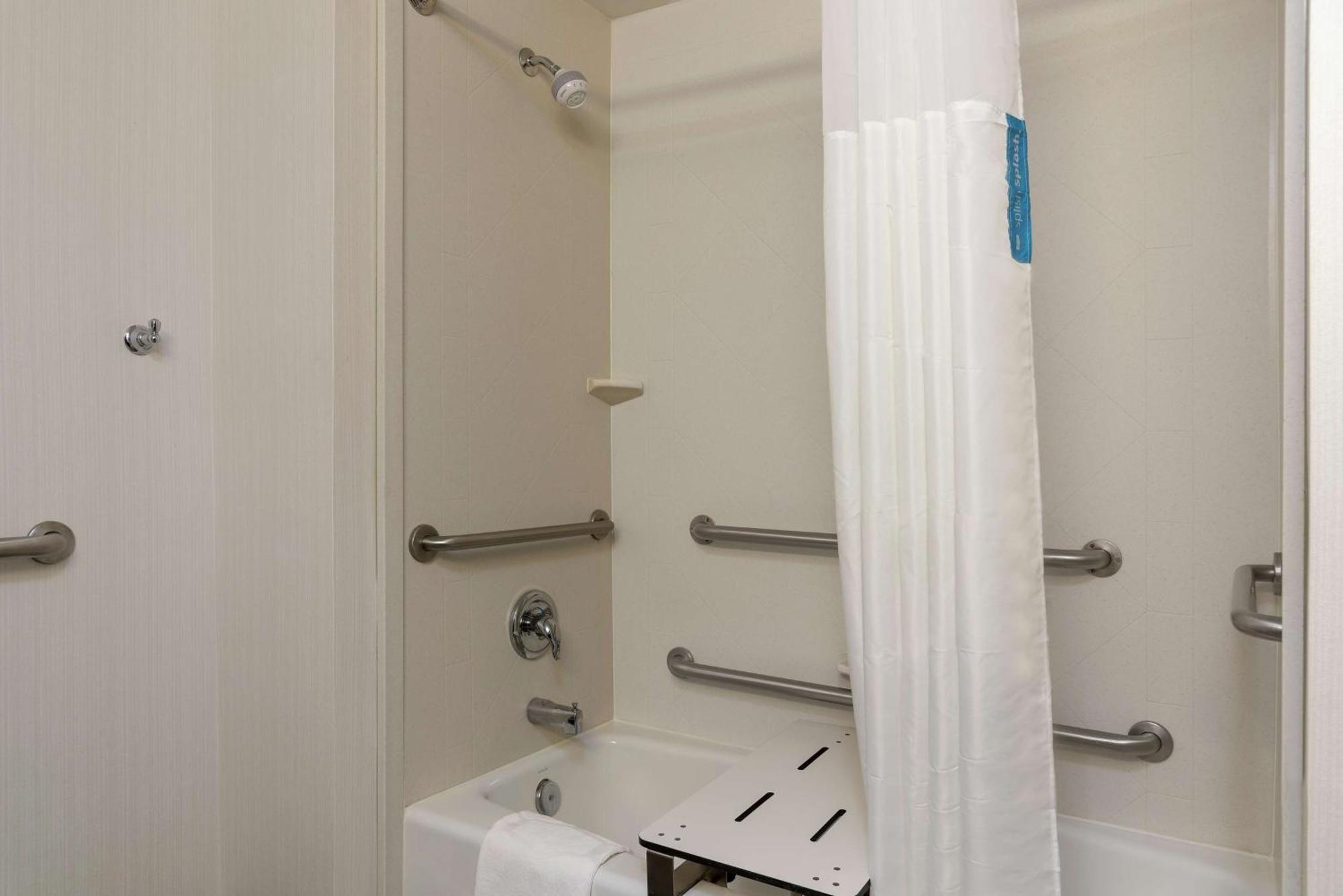 Hampton Inn Akron-South Eksteriør bilde